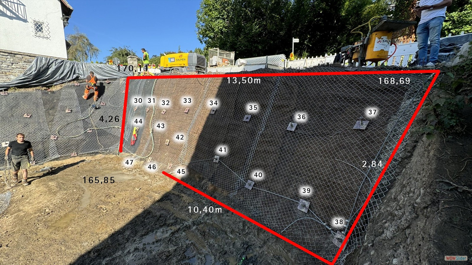 Hang Richtung Straße