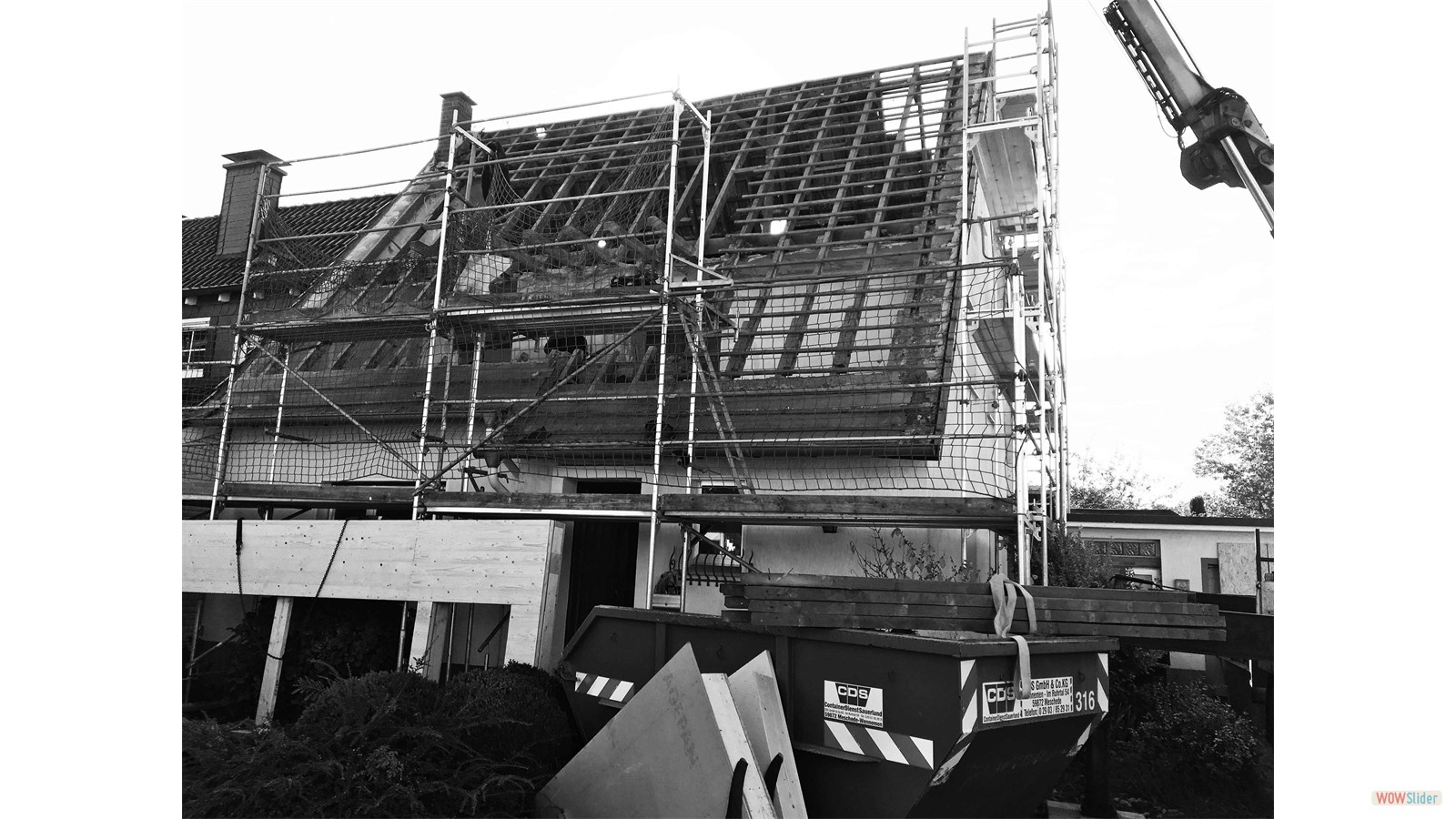 Straßenansicht Dachstuhl SW Sleperhof Raumkontrast